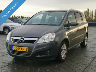 Opel Zafira &euro;4850,-1.8 Cosmo 7P Automaat Nap Trekhaak