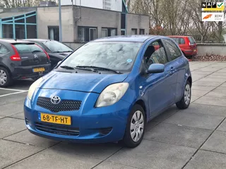 Toyota Yaris &euro;1350,-1.0 VVTi Sol Aircondition Apk 2026