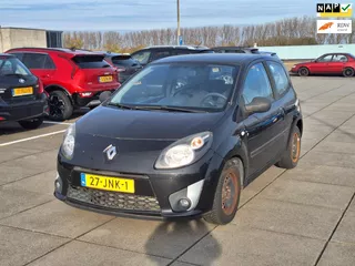 Renault Twingo &euro;1000,-1.2 Dynamique APK ZELF DOEN !!
