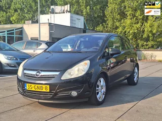 Opel Corsa &euro;1099,-1.4-16V Cosmo AUB TEKST GOED LEZEN !