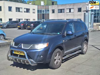 Mitsubishi Outlander &euro;4450,-2.4 Inspire Apk Trekhaak Airco
