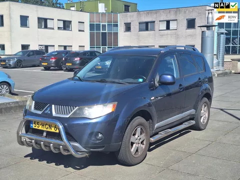 Mitsubishi Outlander &euro;3850,-2.4 Inspire Apk Trekhaak Airco