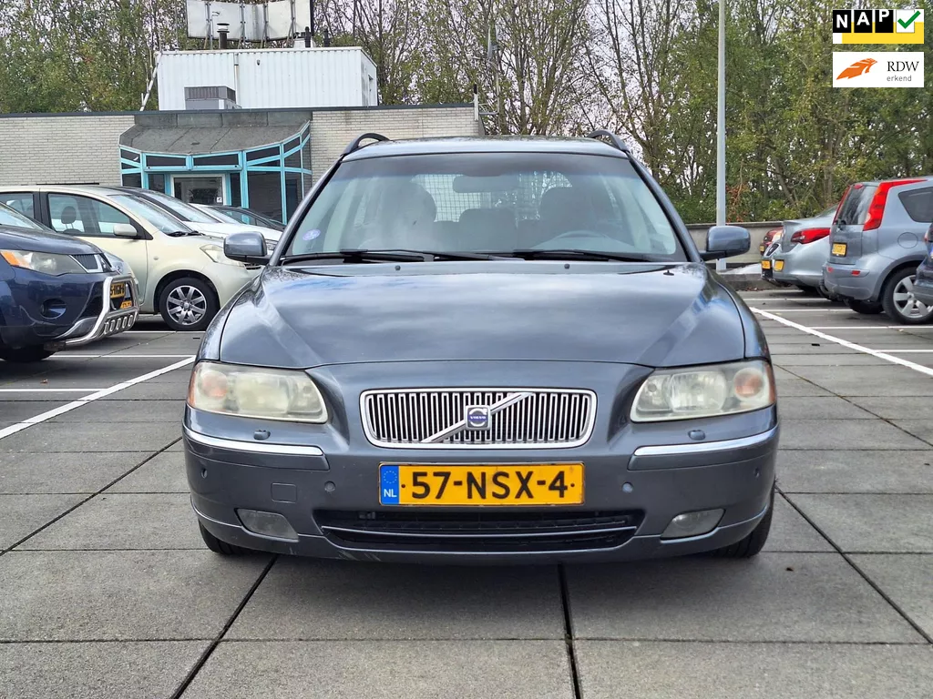 Volvo V70 &euro;2850,-2.5T AWD Ocean Race Vol ! Trekhaak Navi