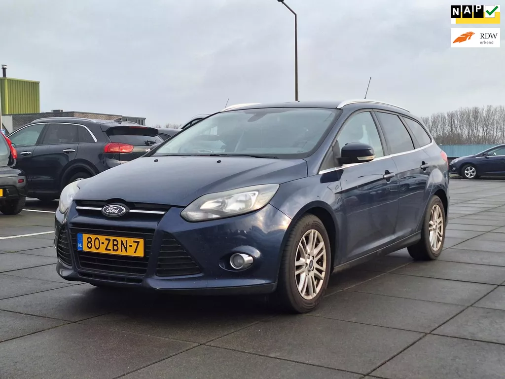Ford Focus Wagon &euro;4949,-1.0 EcoBoos Titanium Navi Trekhaak Climate Control E5